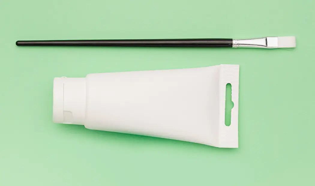 How To Use Glue For Diamond Painting?