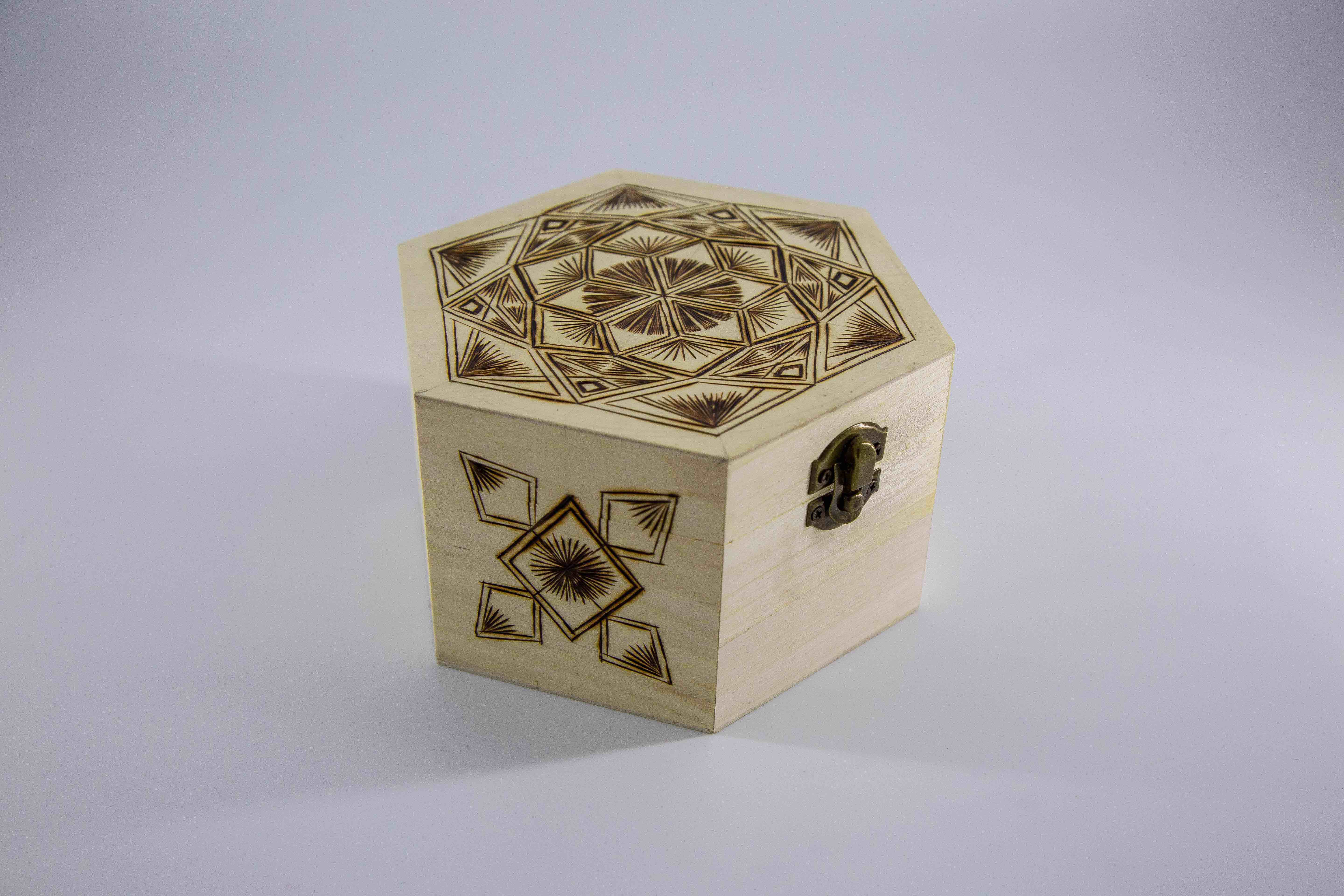 Hexagonal Box Artphull