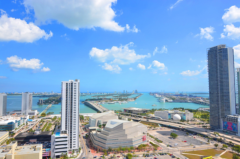 Art Plaza Tower Luxury Apartment Rentals in Edgewater