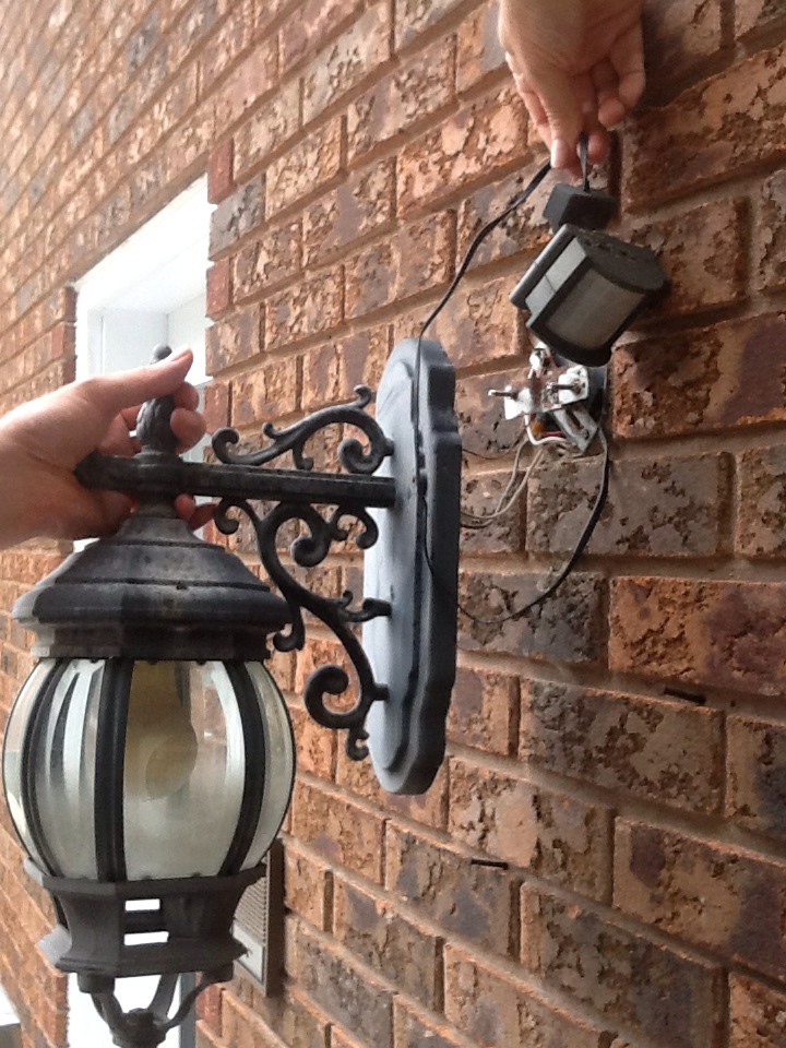 How to change an outdoor light. ARTZCOOL'S BLOG!