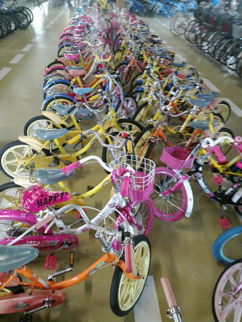 中央森林公園の自転車コースは子供に優しい！飛行機も目の前で見れて 