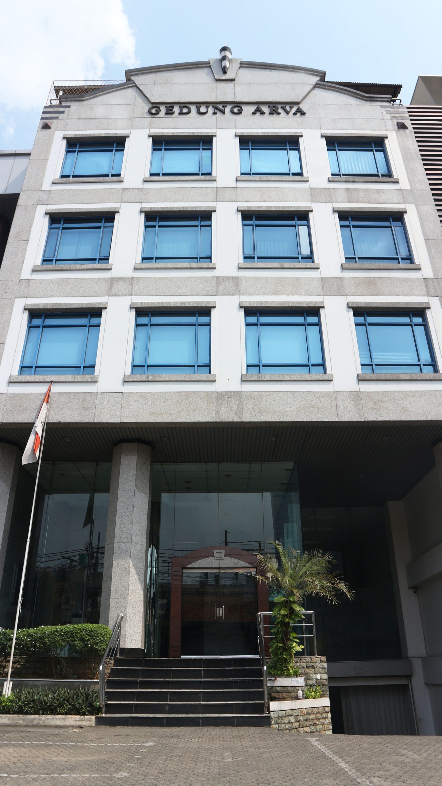 Gallery Arva Property