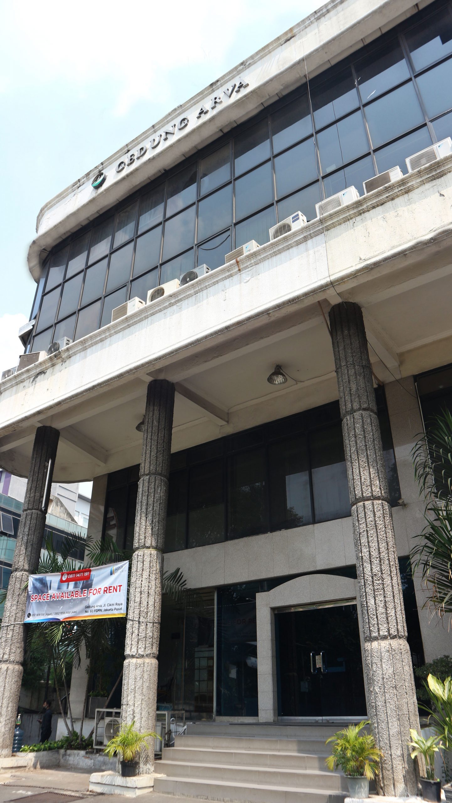 Gallery Arva Property