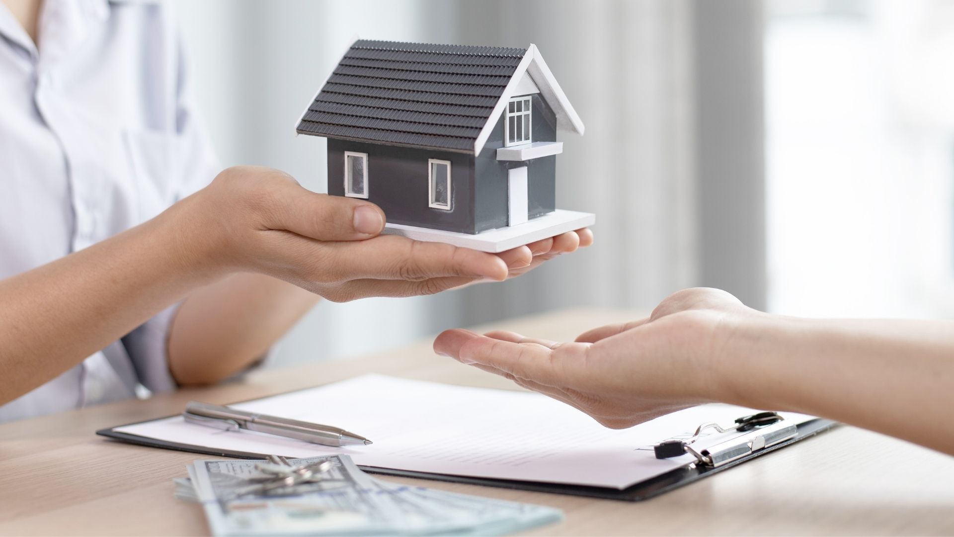 Benefits Of Hiring A Residential Restoration Contractor