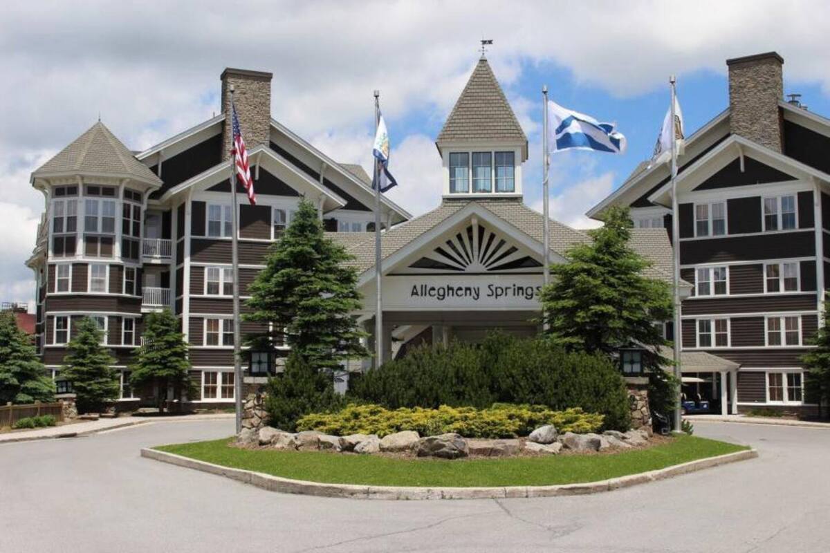 Snowshoe Ski Condo Rental