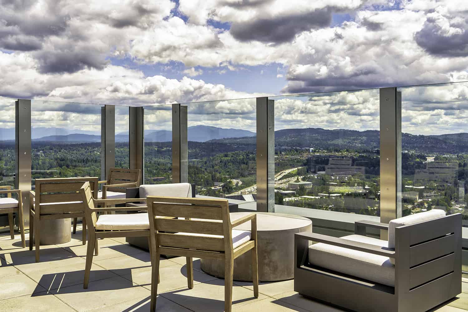 Elevated Dining with Panoramic Views of the Pacific Northwest Ascend