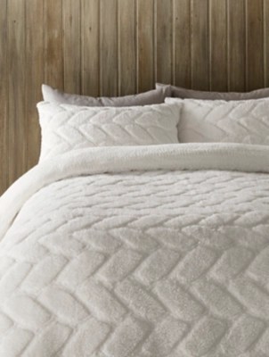 Cream Cable Knit Teddy Duvet Set Home at ASDA