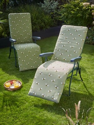 Miami Padded Relaxer Chair 2 Pack Bee Print Outdoor & Garden