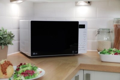 LG MS2354JAS 23L 800W Solo Microwave with iWave White Microwaves