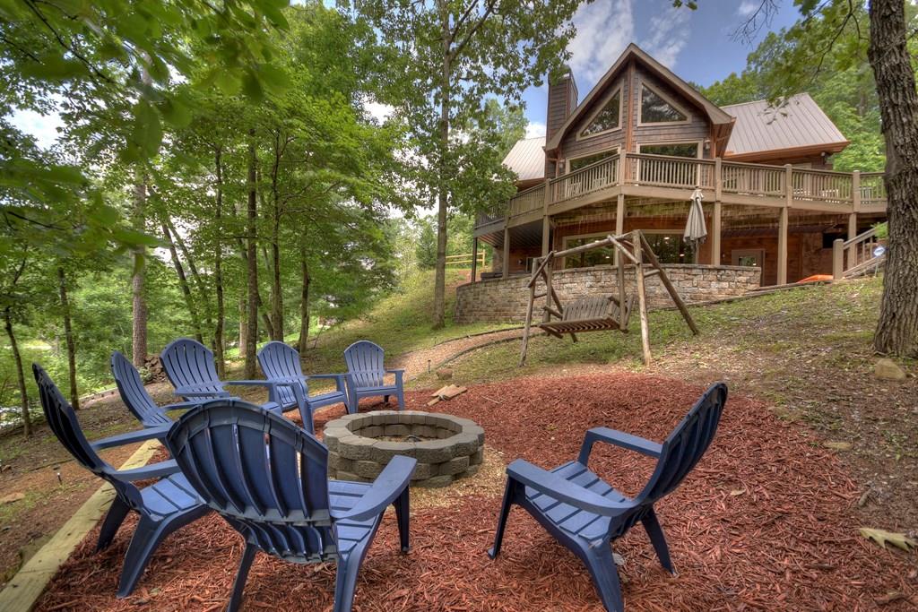 North Mountain Lakefront Log Cabins/Homes for sale