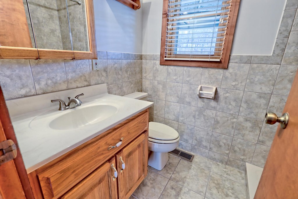 691 Riverbend Drive,Hayesville,NC , US Blue Ridge, / Home for