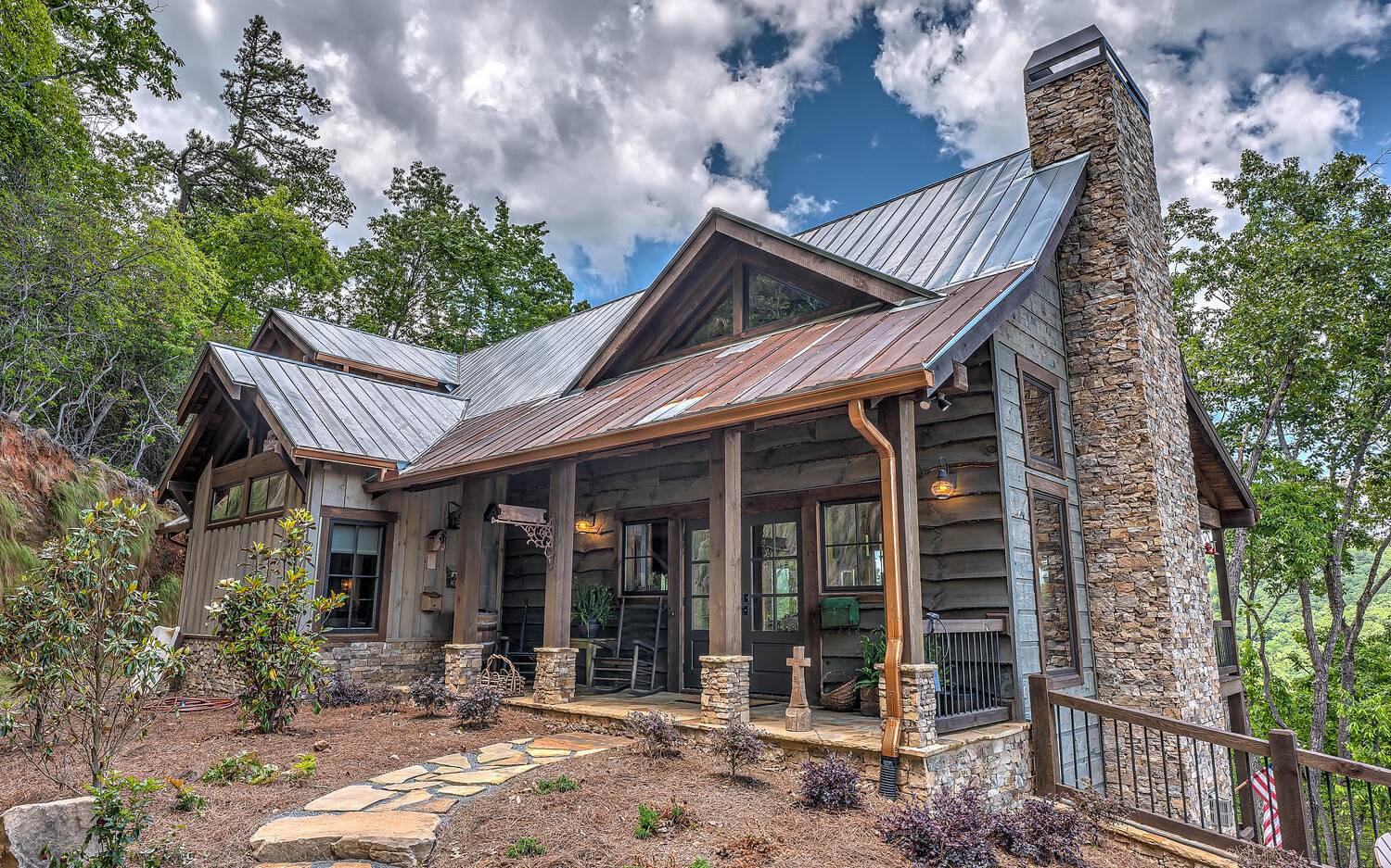 Ellijay North Mountain Log Cabins/Homes for sale