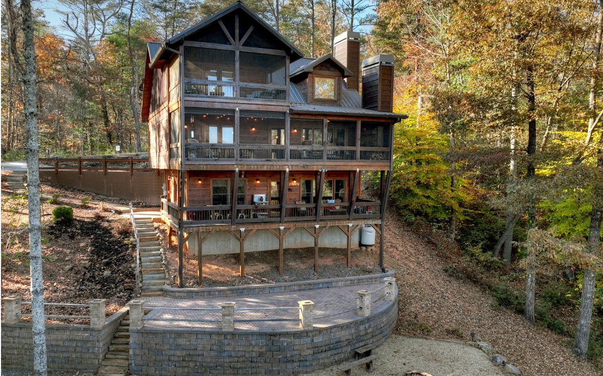 Ellijay North Mountain Log Cabins/Homes for sale