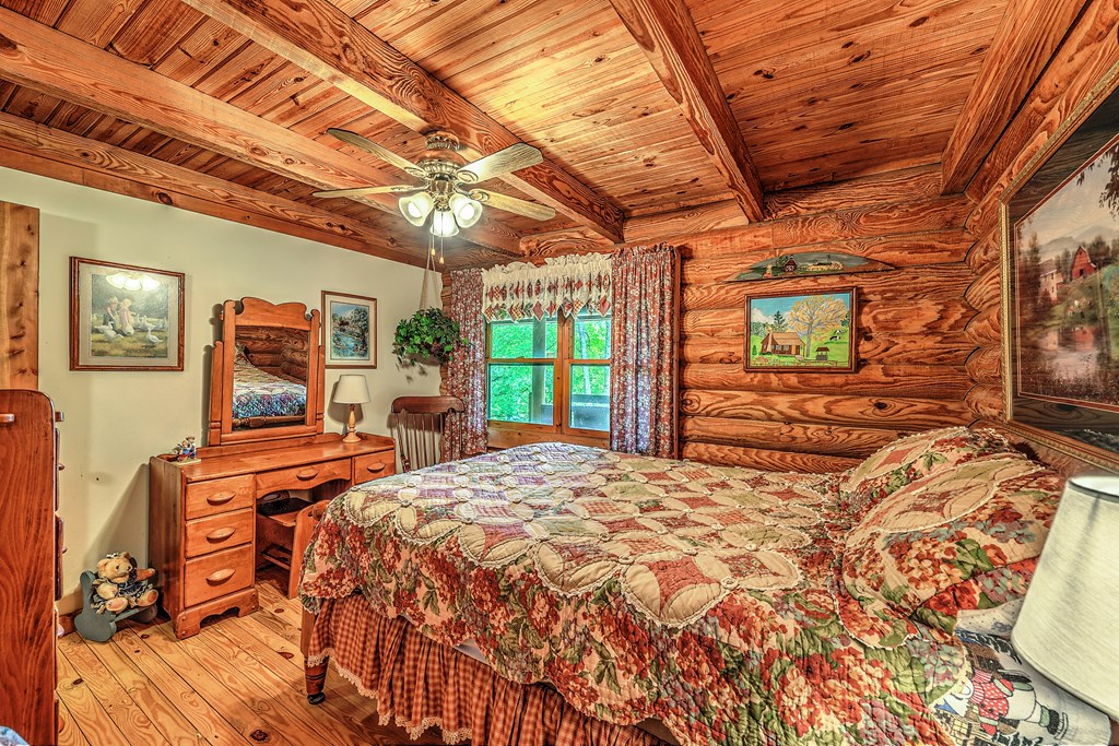 347 Ford Road,Warne,NC, US Blue Ridge, / Home for Sale North