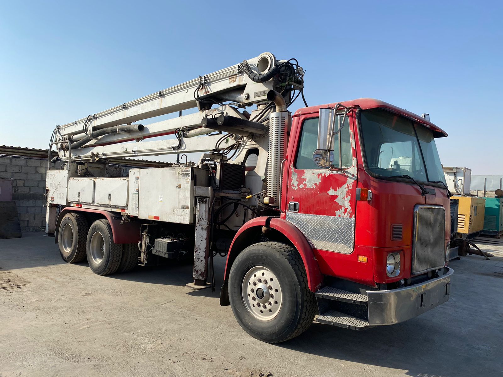 1995 SCHWING KVM 28M CONCRETE PUMP MOUNTED ON VOLVO TRUCK Abdulla