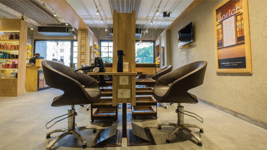 Top 10 Beauty Salons in Ahmedabad Ashaval