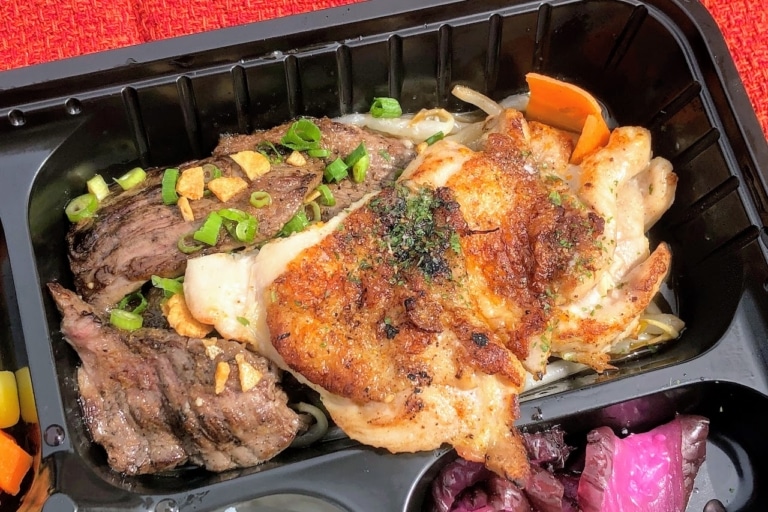 『Jackson’s N.Y.DINER』の「ハラミ＆グリルチキン弁当」（JR芦屋駅ちかく）【あしつーグルメ】 芦屋つーしん