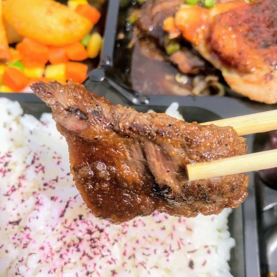 『Jackson’s N.Y.DINER』の「ハラミ＆グリルチキン弁当」（JR芦屋駅ちかく）【あしつーグルメ】 芦屋つーしん
