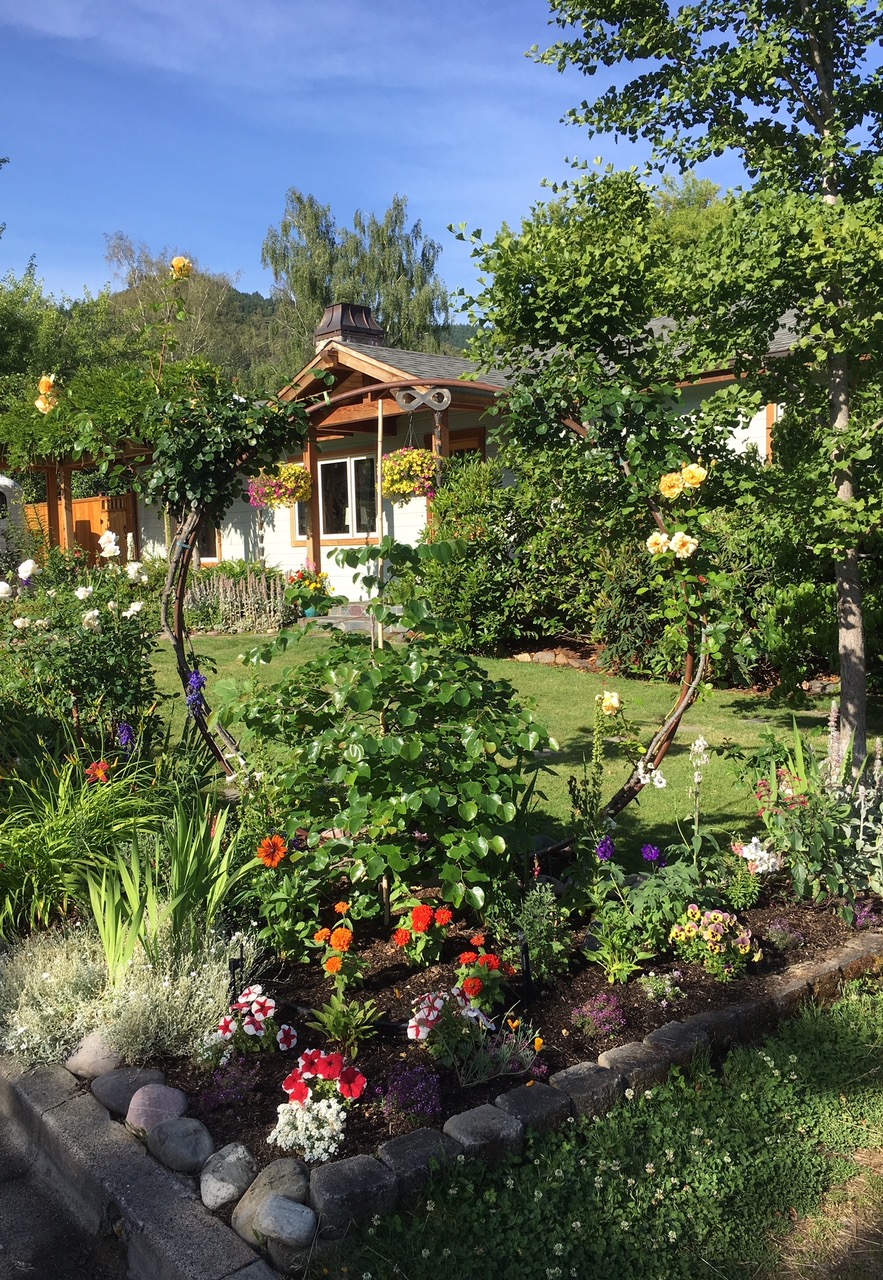 AGC Garden of the Month ASHLAND GARDEN CLUB