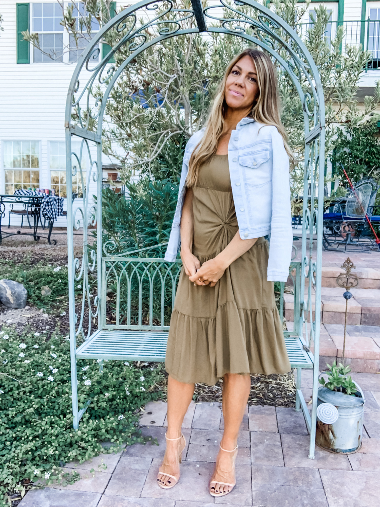 DIY Fitted Dress Style Tip Ashleigh Deane