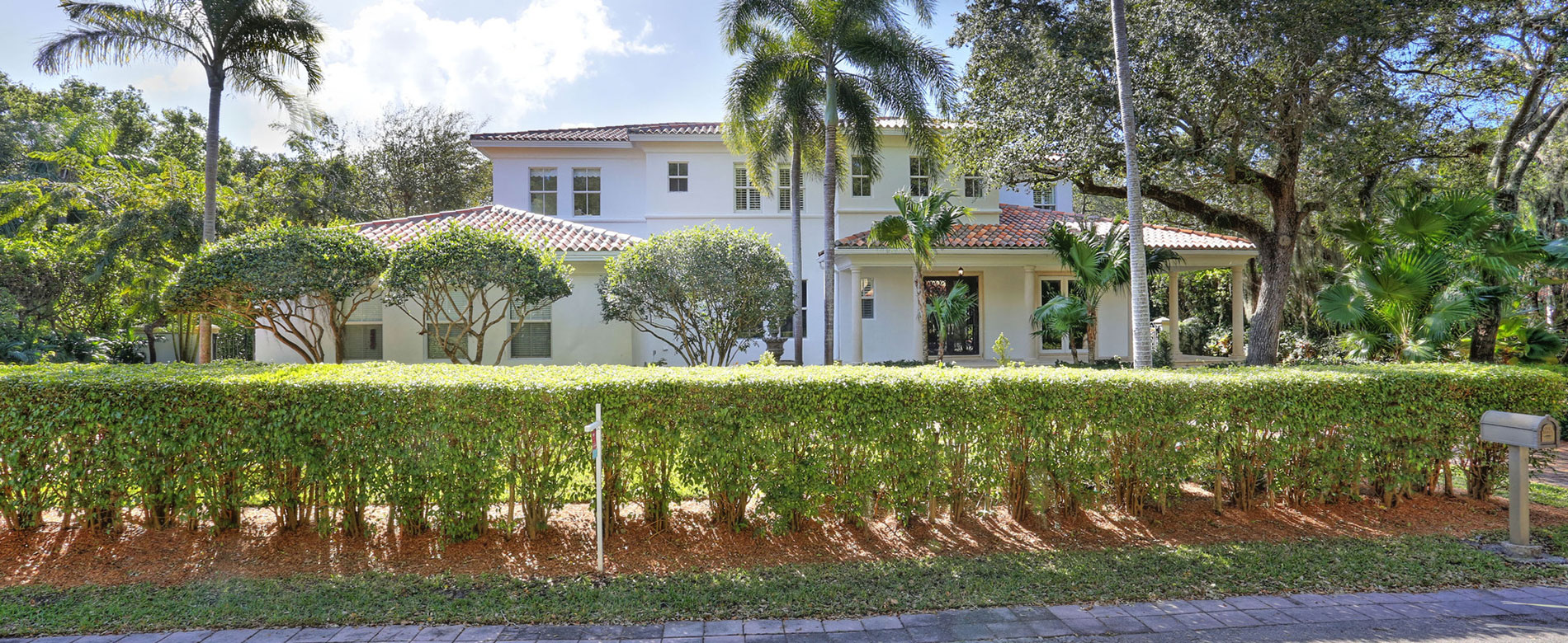 680 Destacada Luxury Miami Real Estate Ashley Cusack Team