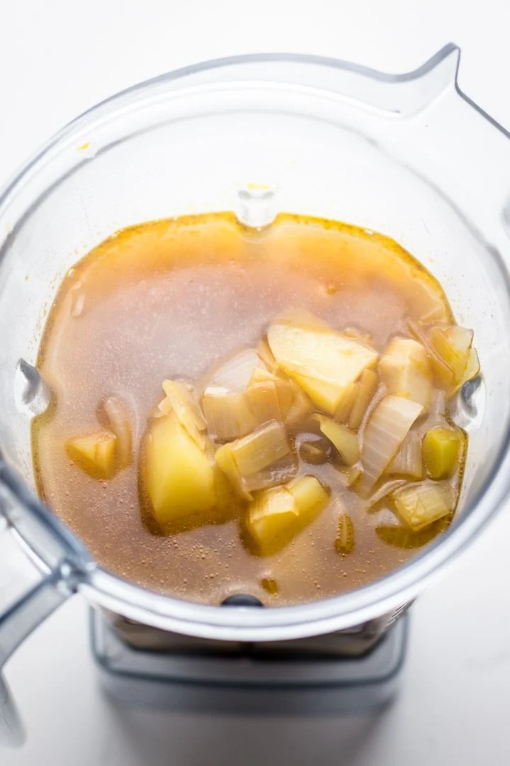 30Minute Leek and Potato Soup (vegan) A Simple Palate