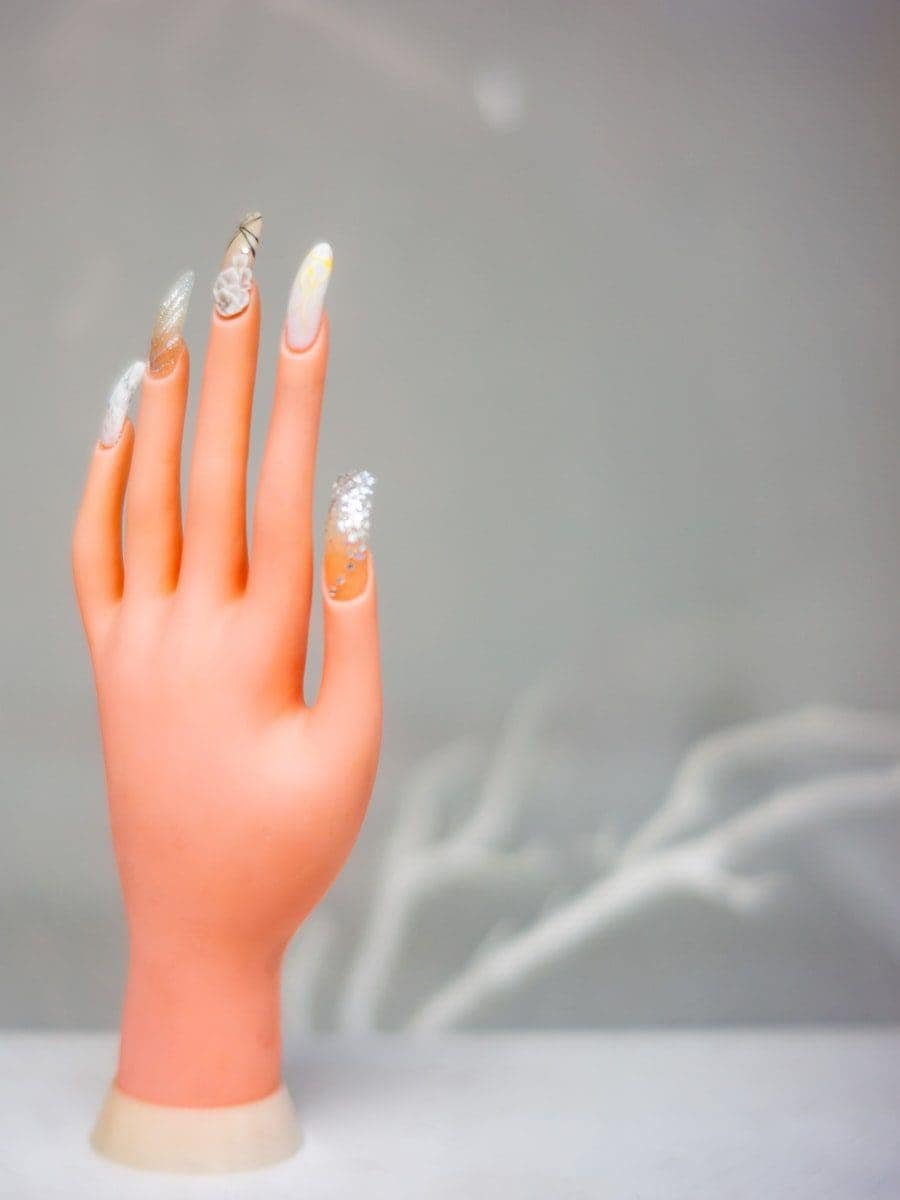 Replica vs Fake Difference and Comparison