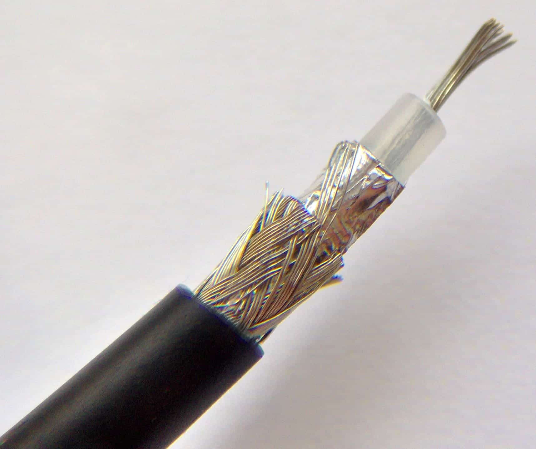 Optical Fiber vs Coaxial Cable: Difference and Comparison