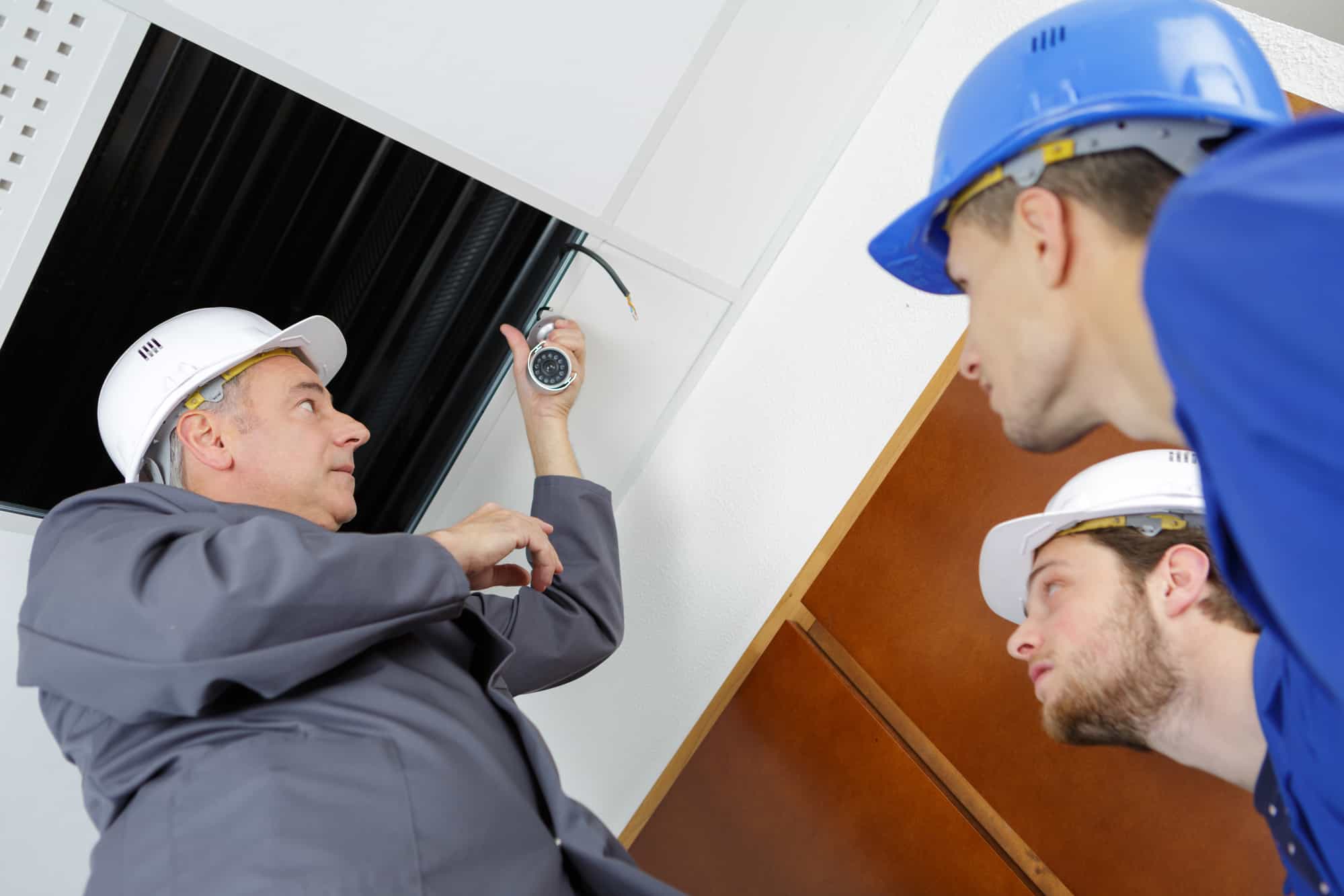 How to an Electrician in [2021 Guide] Ask The