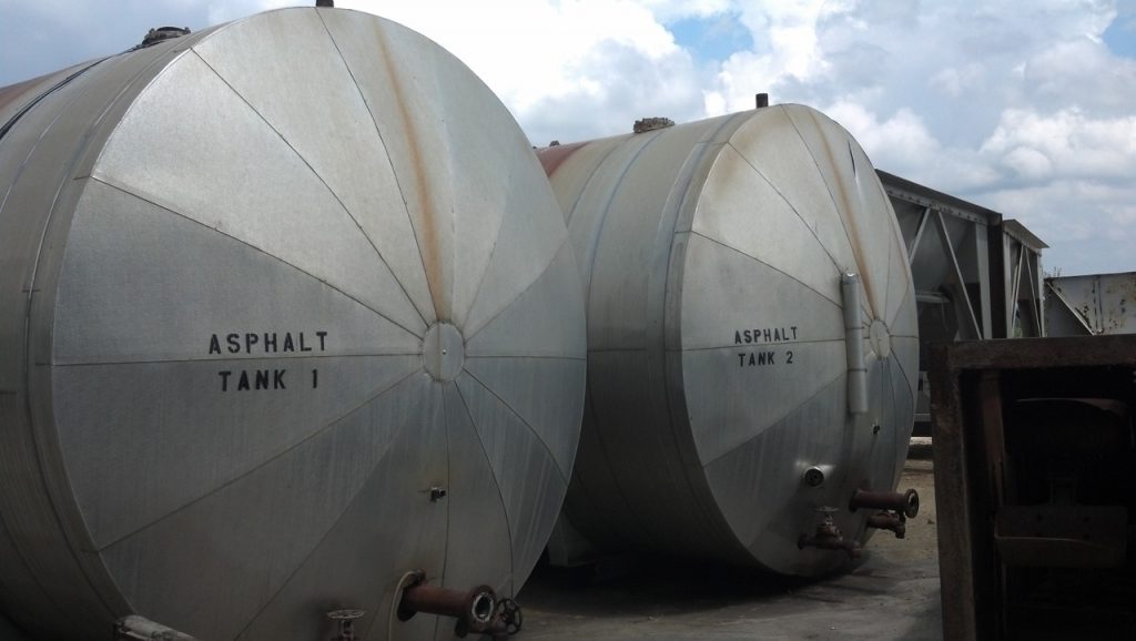 APS AC002 Two 20K Saddle Mounted AC Tanks Asphalt Producers Service