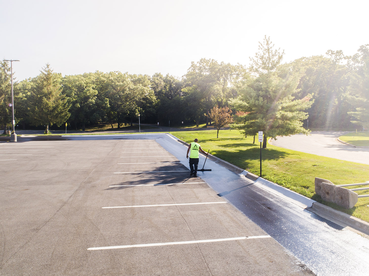 Sealcoating Battle Creek, Lansing, Kalamazoo and Jackson, MI Asphalt