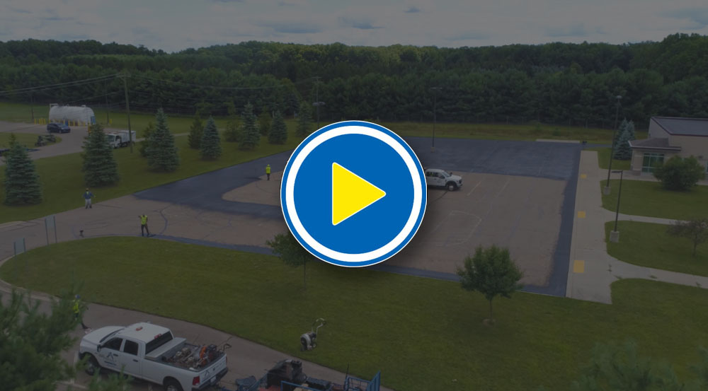 Sealcoating Battle Creek, Lansing, Kalamazoo and Jackson, MI Asphalt