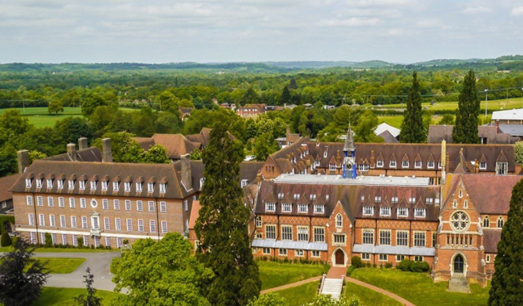 2024년 Cranleigh School 학교의 공식 정보 FindingSchool