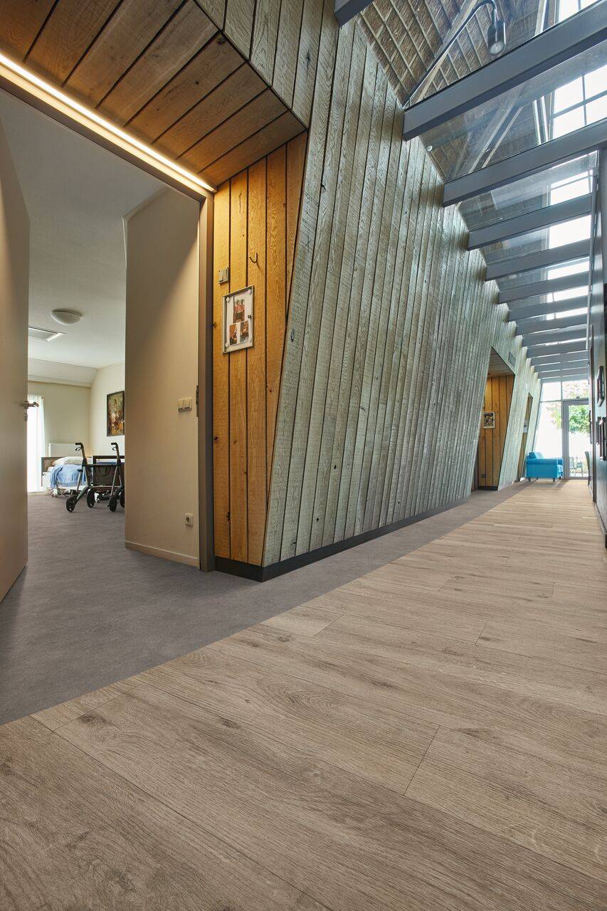 Eternal de luxe Decibel Sheet vinyl floor covering Forbo Flooring