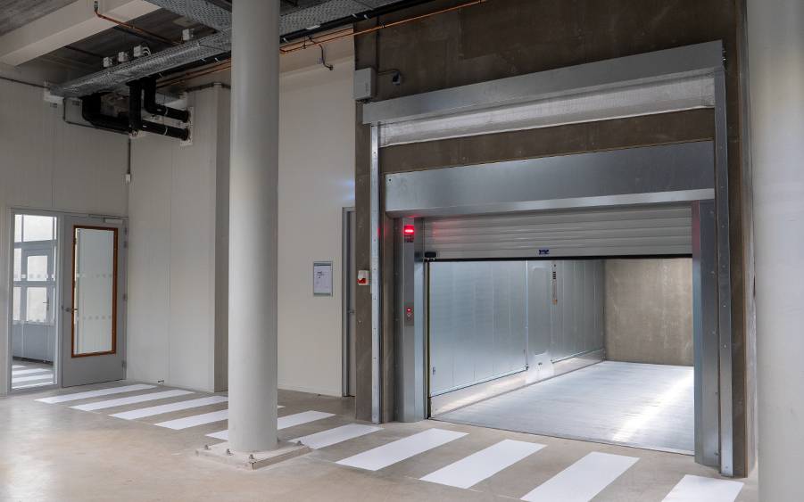 New car lift increases showroom capacity for Jaguar and Landrover car