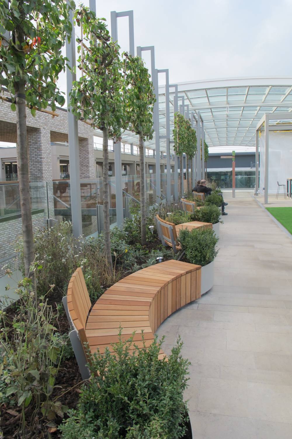 Roof terrace seating and planters for redeveloped Westgate Centre