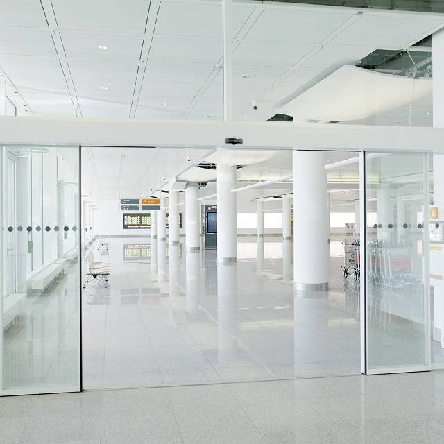 STAP Frameless Automatic Sliding Doors dormakaba UK & Ireland Ltd