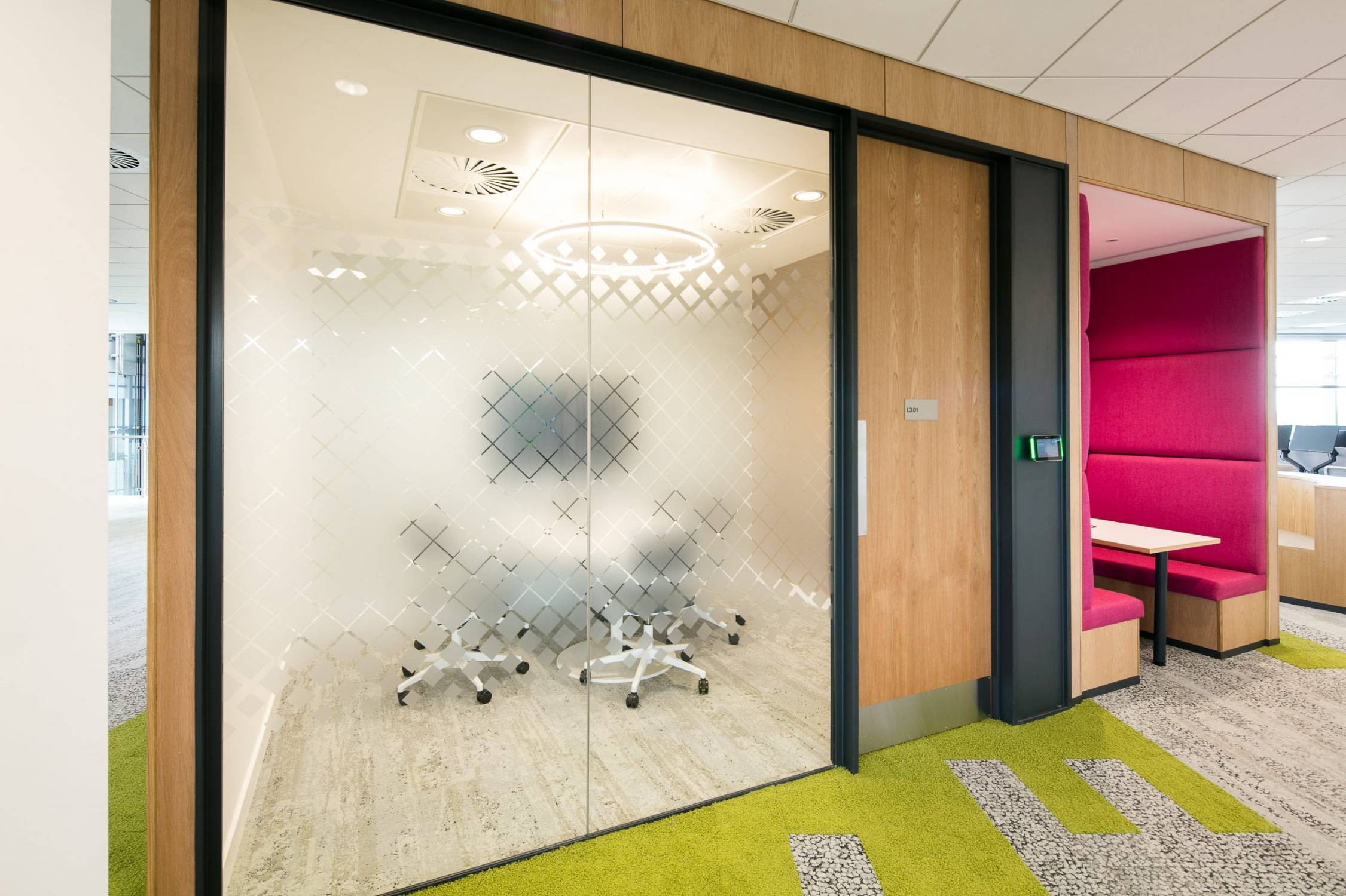 Komfort Polar 30 Single Glazed Partitioning Komfort Partitioning