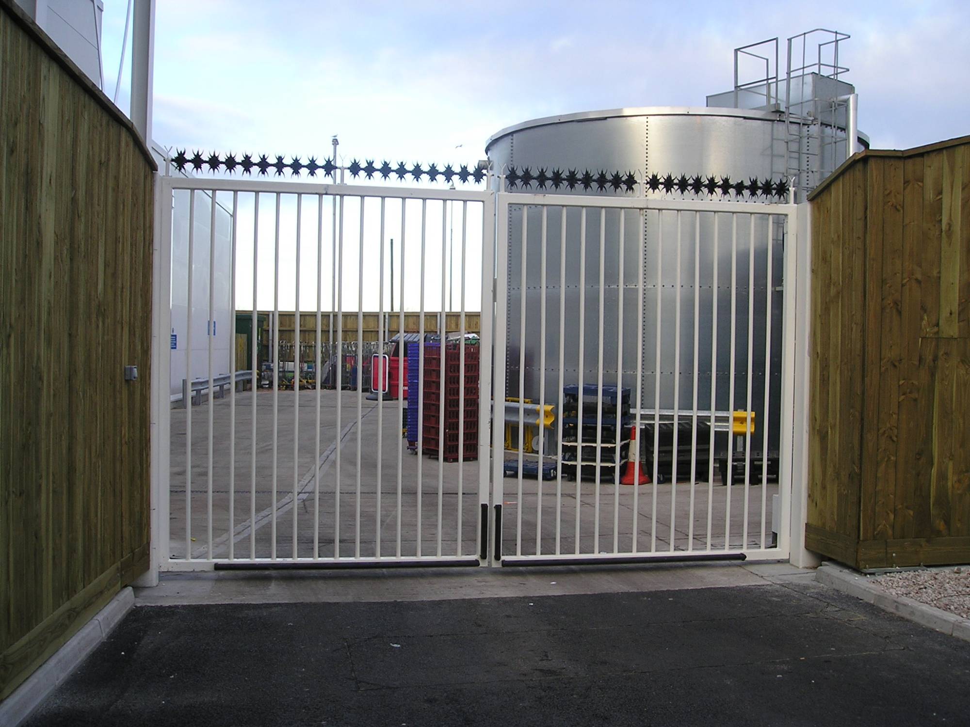 Electric Swing Gates Newgate (Newark) Ltd NBS Source