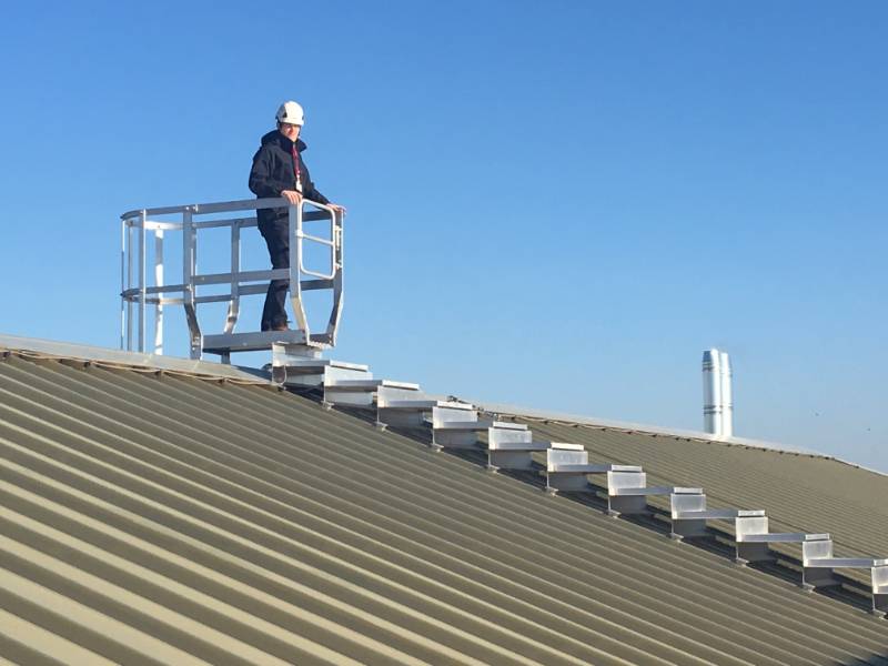 Permanently Fixed Roof Ladder System Ascent Aluminium Walkway Steps