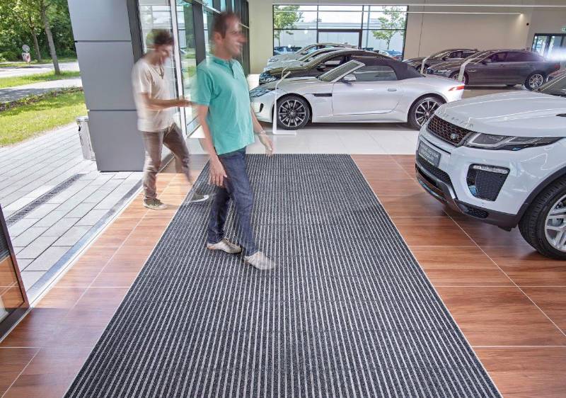 GEGGUS Entrance Matting Top Clean Trend MMA Architectural Systems
