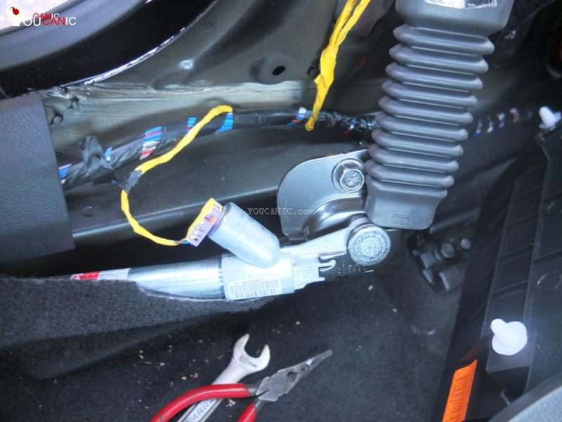 Bmw 5 Series E60 Airbag Light