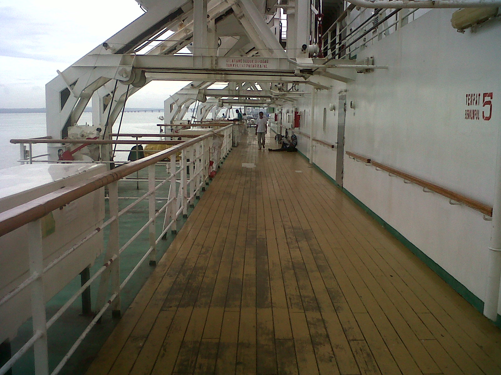 Interior Kapal Pelni Kelas 1 IGP Interior Kontraktor Jakarta