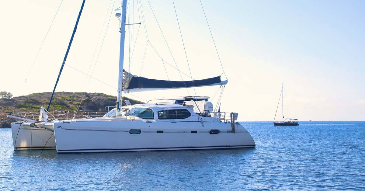 Catamaran vs. Monohull Sailboats Life of Sailing