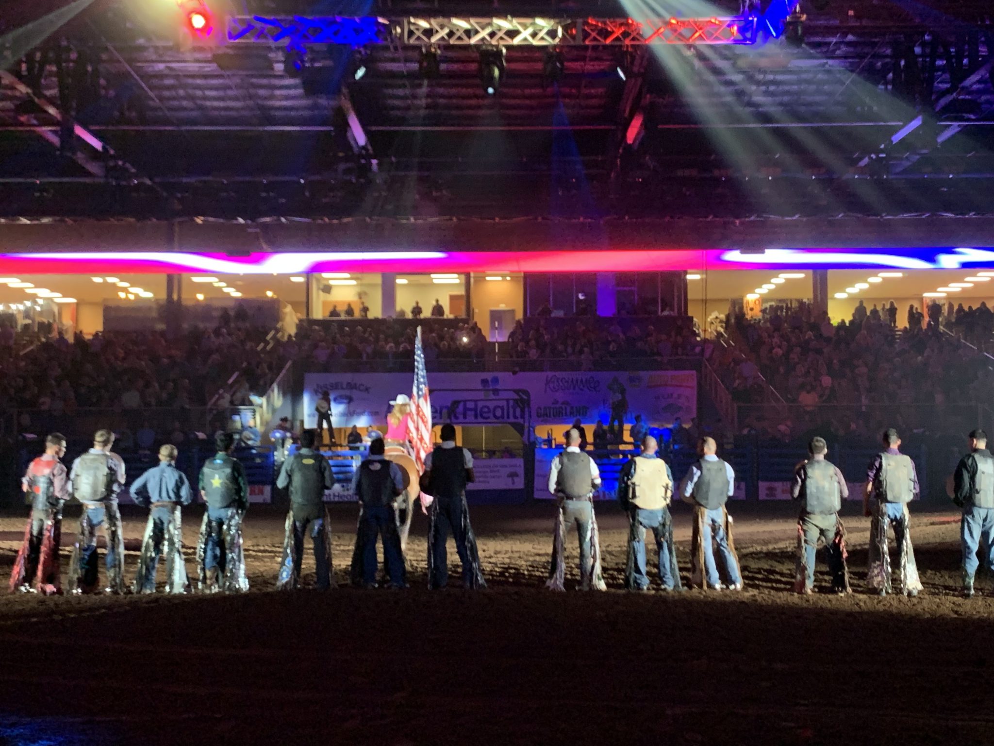 How do contestants choose which Florida rodeos to attend?