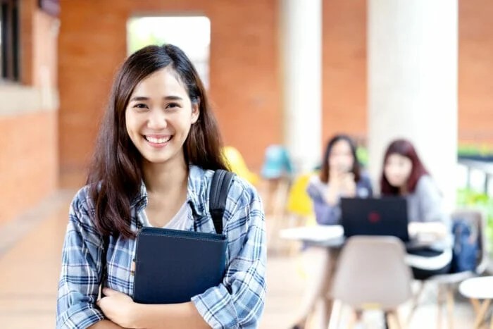 How to Change Status From a B1/B2 Visitor Visa to the F1 Student