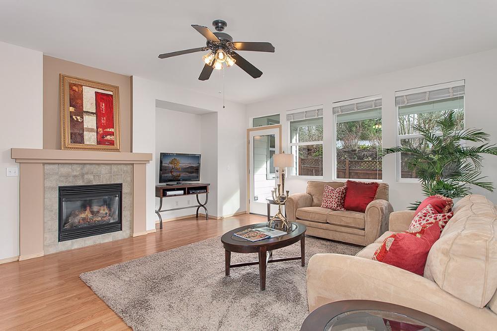 Just Listed in Trilogy at Redmond Ridge Union Floor Plan in 55