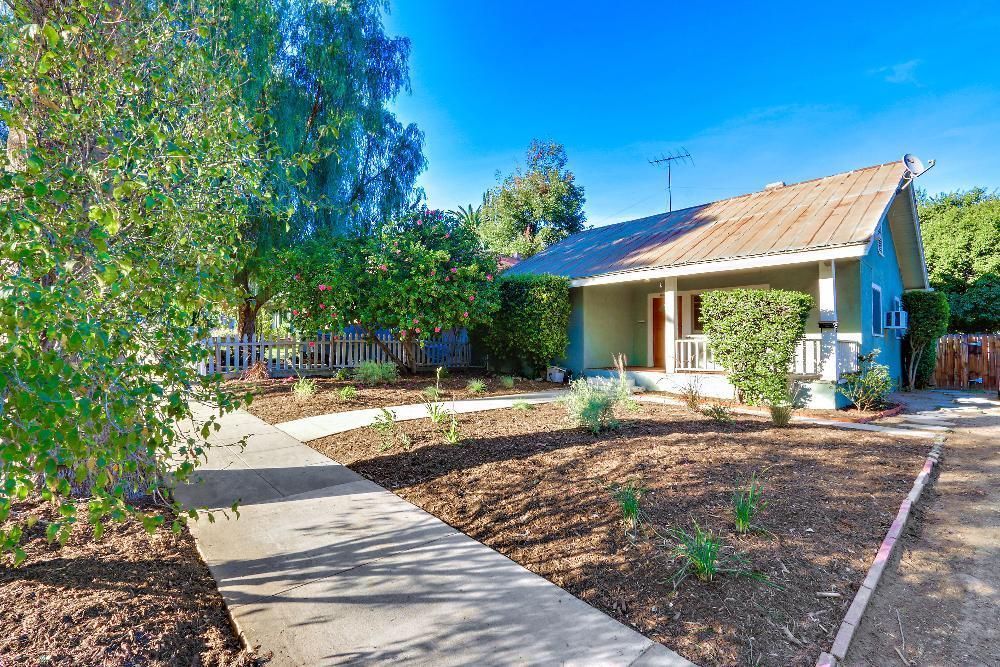 4445 11th Street, Riverside