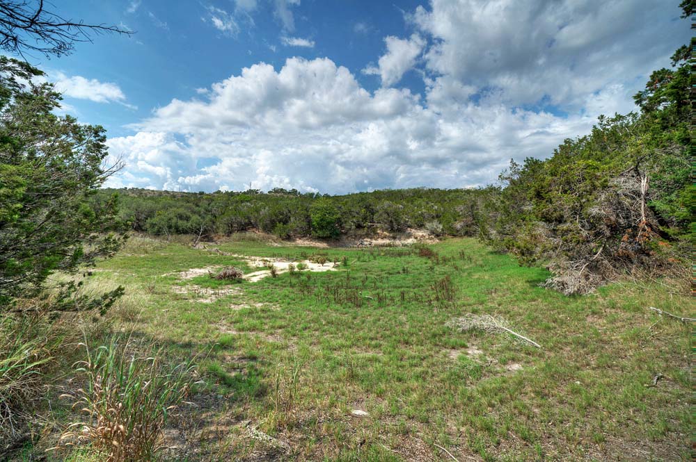 174 +/ Acres in Dripping Springs DMTX Realty Group Austin, TX