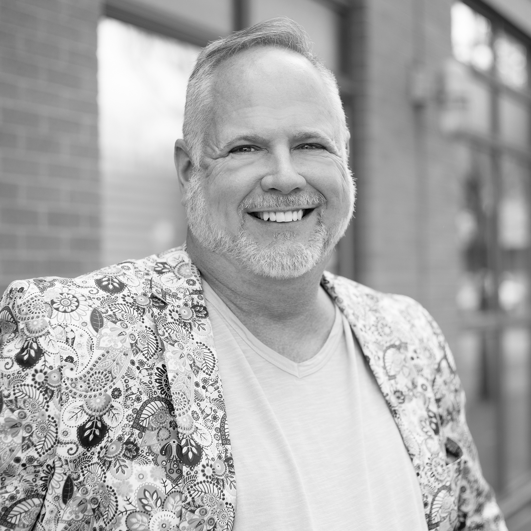 Eric Hare TN REALTOR® Kingsport, TN Red Door Agency